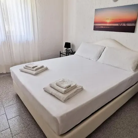 La Casa Di Rita Lägenhet Budoni